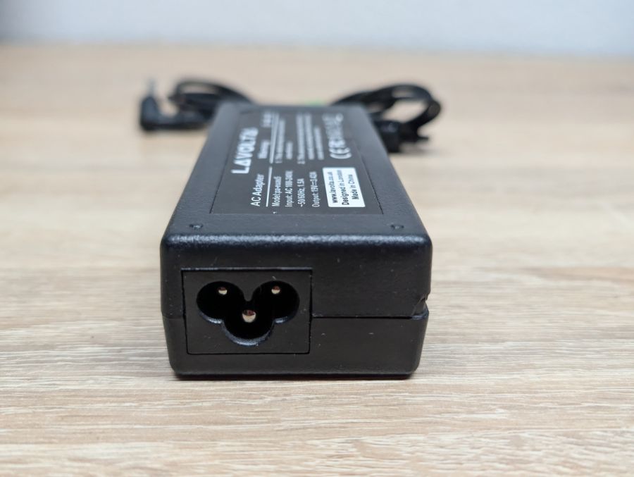 Б/В Блок живлення Lavolta 65W 19V 3.42A [ProductHub SKU PA-EUAS5]
