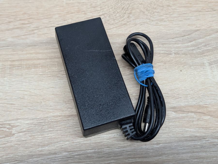 Б/В Блок живлення Philips 38W 19V 2A 5.5 x 2.5 мм [ProductHub SKU ADPC1938EX]