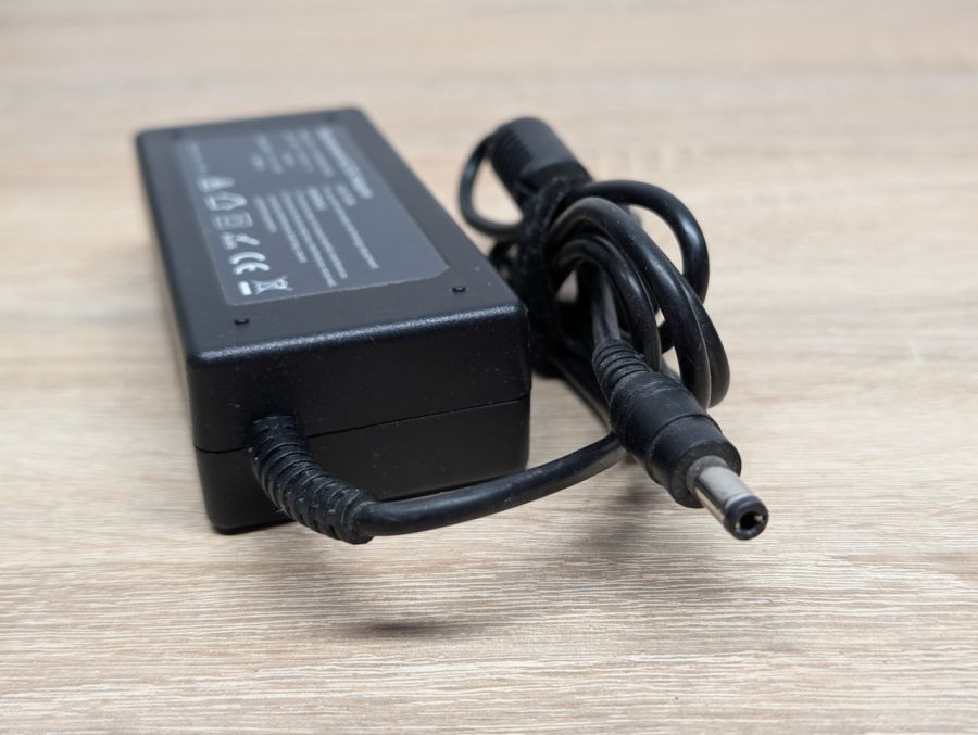 Б/В Блок живлення 65W 19V 3.42A 5.5 x 2.5 мм [ProductHub SKU 080B-190342]