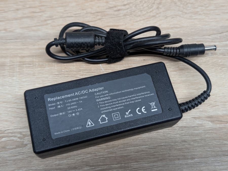 Б/В Блок живлення 65W 19V 3.42A 5.5 x 2.5 мм [ProductHub SKU 080B-190342]