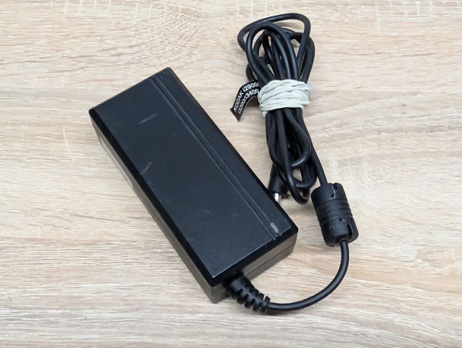 Б/В Блок живлення CWT 60W 24V 2.5A 5.5 x 2.5 мм [ProductHub SKU CAE060242]