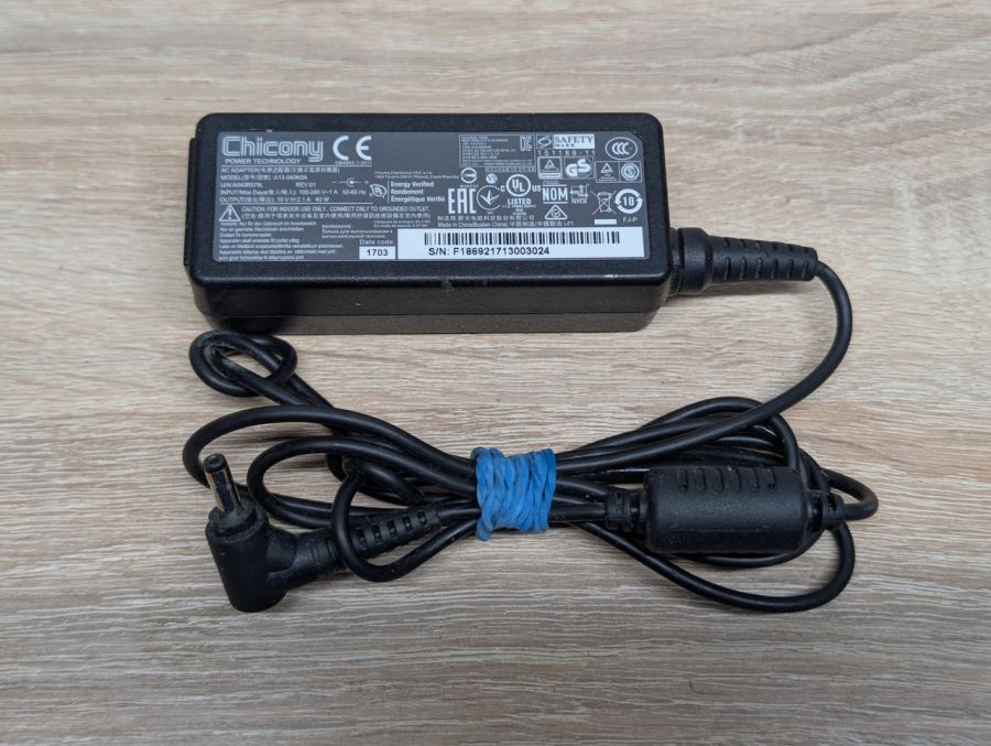 Б/В Блок живлення Chicony 40W 19V 2.1A 4.0 x 1.7 мм [ProductHub SKU 040N3A]