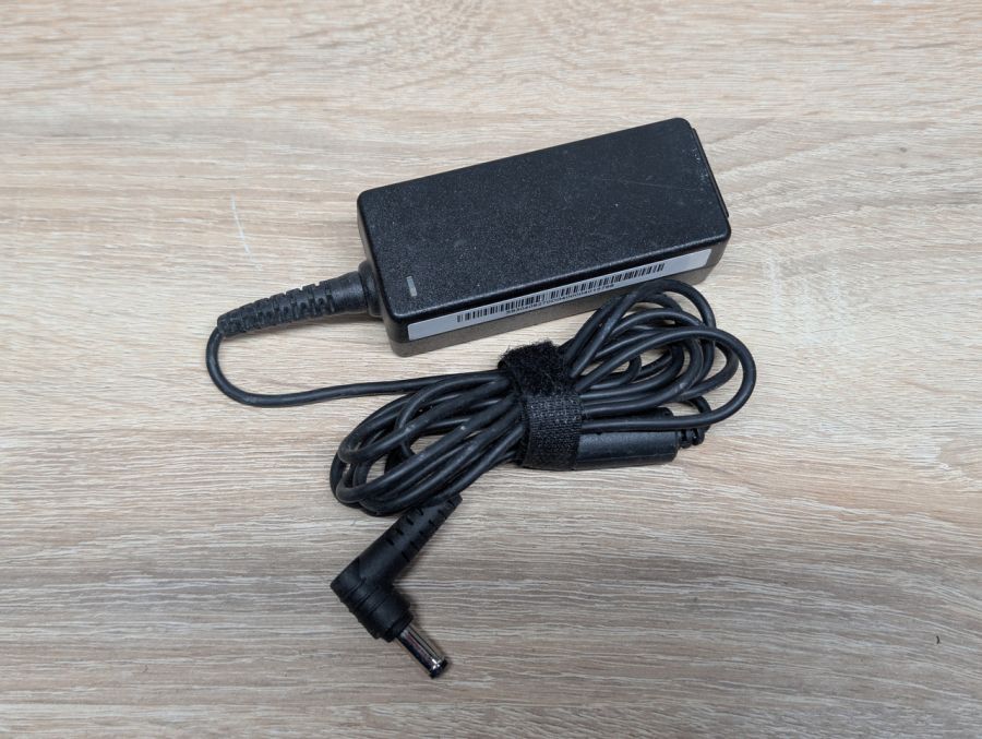 Б/В Блок живлення Delta Electronics 40W 19V 2.1A 5.5 x 2.5 мм [ProductHub SKU 40PH BB]
