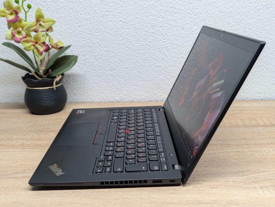 Ноутбук Б/В Lenovo ThinkPad X13; 13 Full HD; AMD Ryzen 5 PRO 4650U;16 ГБ DDR4;SSD 512Гб [ProductHub SKU L651]