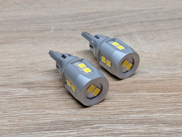 Новий Світлодіодні (LED) лампи з цоколем T15 (W16W) OUSHI [ProductHub SKU W16W(12)]