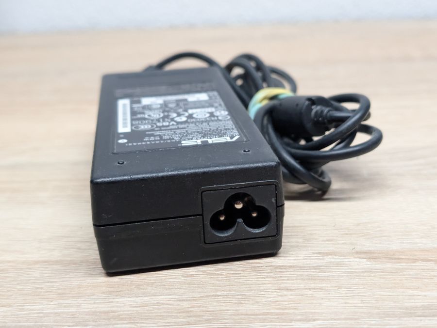 Блок живлення Asus ADP-90CD DB 90W 19V 4.74A 5.5х2.5 мм Б/В [ProductHub SKU ADP-90CD DB]