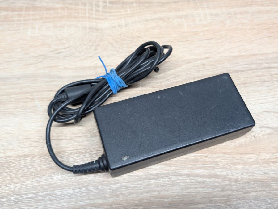Блок живлення Asus 90W 19V 4.74A 5.5 x 2.5мм Б/В [ProductHub SKU EXA0904YH]