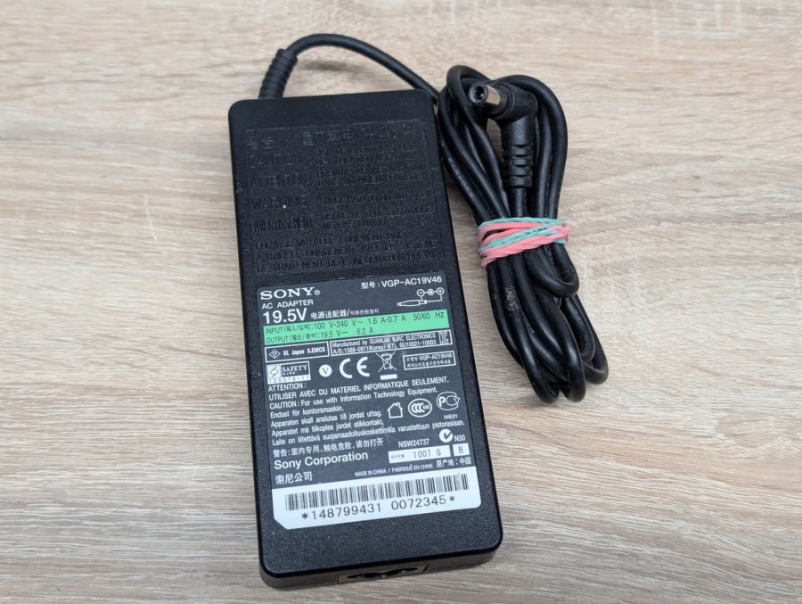 Блок живлення Sony 121W 19.5v 6.2A 6.5 x 4.4мм Б/В [ProductHub SKU AC19V46]