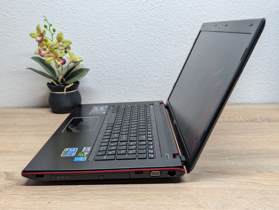 Ноутбук MSI GE70,MS-1757: 17 Full HD, Intel Core i7-4700MQ, 8 GB DDR3, NVIDIA GeForce GTX 765M 2Gb,SSD 512Gb Б/В [ProductHub SKU MSI29]