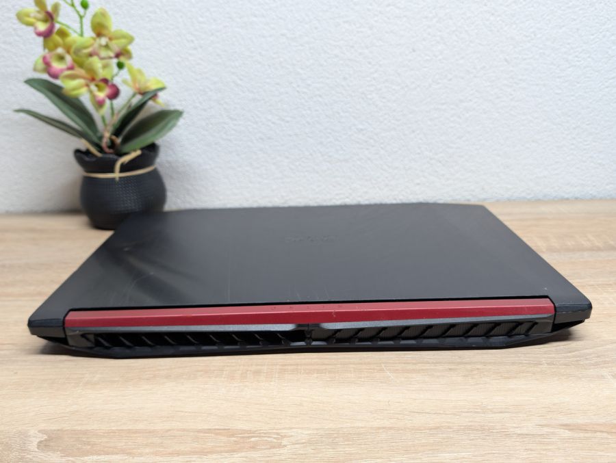 Ноутбук Acer Nitro AN515-31:15.6 Full HD,Core i5-8250U,8 GB DDR4,GeForce MX150 2Gb,SSD 256Gb+ 320Gb Hdd Б/В [ProductHub SKU Acer212]