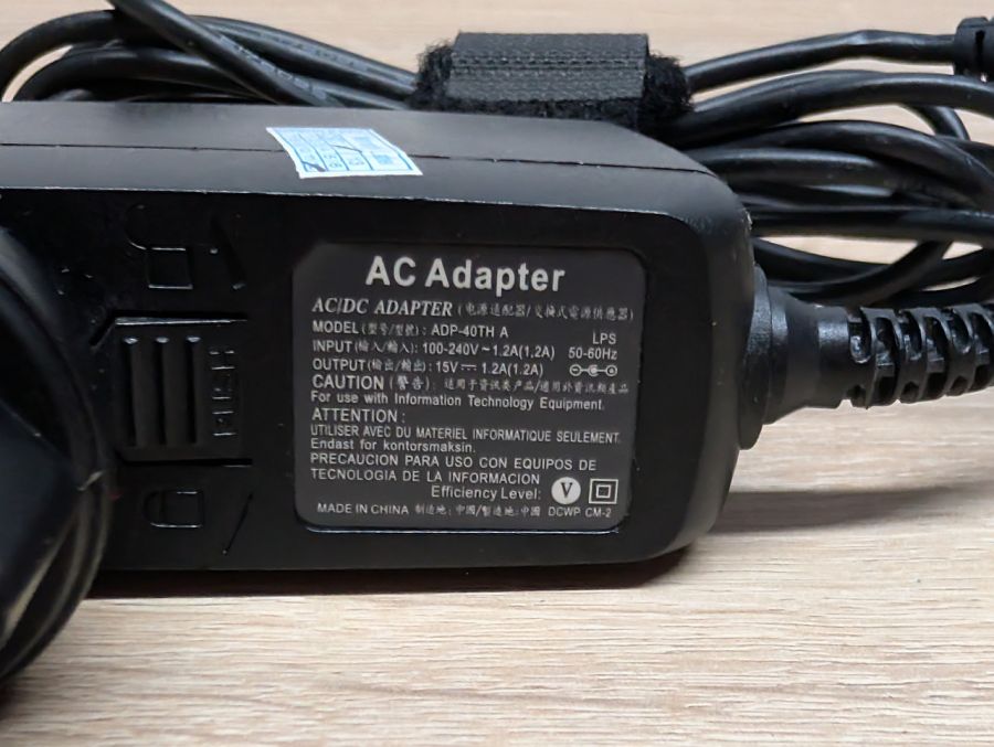 Блок живлення ADP-40TH A,18W,15V,1.2A,4.0 х 1.35 мм Б/В [ProductHub SKU 40TH A]