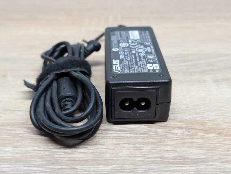 Блок живлення Asus 40W 19V 2.1A 2.5 x 0.7 мм Б/В [ProductHub SKU 40PH AB]