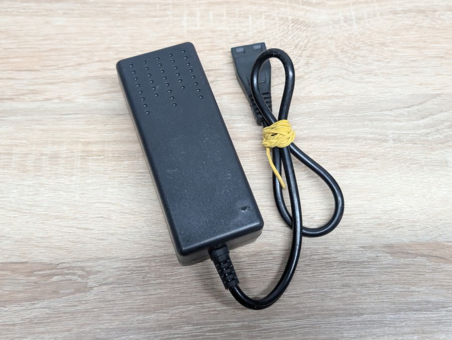 Блок живлення 5V (2A) та 12V (2A) mini-DIN 4-pin Б/В [ProductHub SKU MDT0361205]