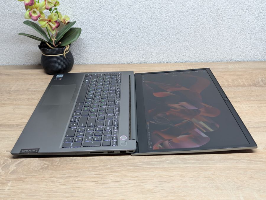 Ноутбук Lenovo V15-IIL: 15.6 Full HD.Inte i5-1035G7, Intel Iris Plus Graphics,8 GB DDR4.SSD 256Gb Б/В [ProductHub SKU L656]