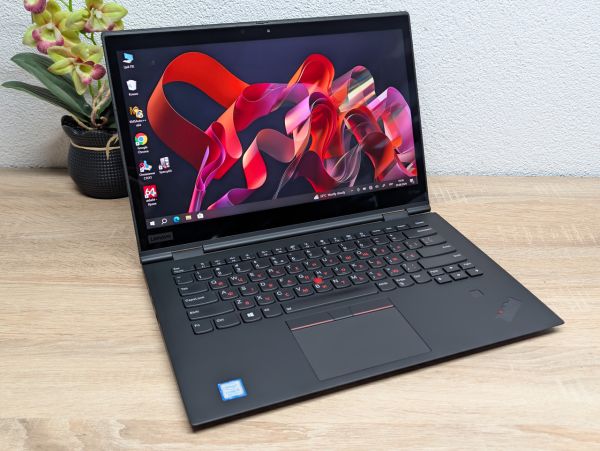 Ноутбук Б/В Lenovo X1 Yoga, Intel Core i5-8250U, DDR3 8GB, SSD 256GB, 14" Full HD Сенсор