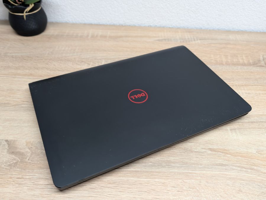 Ноутбук Dell Inspiron 7559:15.6 Full HD,Intel Core i7-6700HQ,16 GB DDR3,NVIDIA GeForce 960M 4Gb,SSD 256Gb+HDD 320Gb Б/В [ProductHub SKU Dell679]