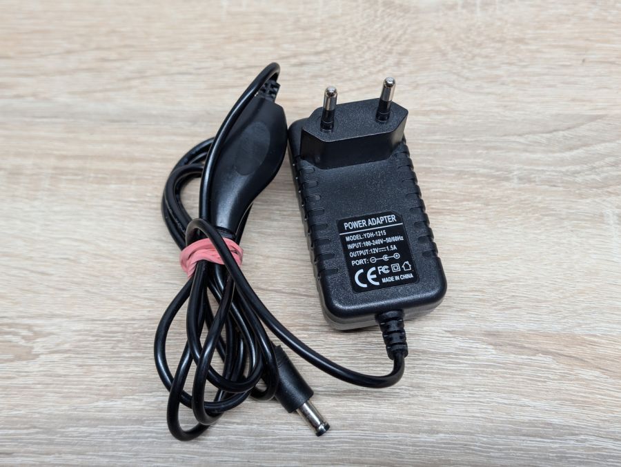 Мережевий адаптер живлення 18W 12V 1.5A 5.5 x 2.5 мм [ProductHub SKU YDH-1215]