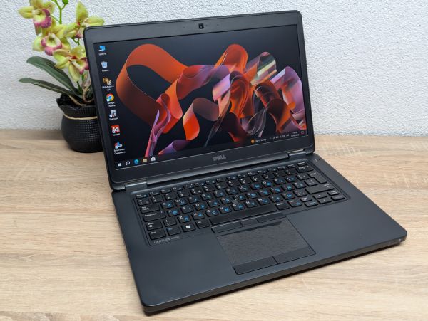 Ноутбук Б/В Dell Latitude E5450, Intel Core i5-5300U, DDR3 8GB, SSD 128GB, 14" Full HD