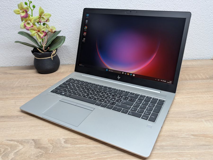 Ноутбук HP EliteBook 755 G5: 15.6 Full HD, AMD Ryzen 3 Pro, 16 GB DDR4, AMD Radeon Vega 6 1Gb, SSD 256Gb Б/В [ProductHub SKU HP906]