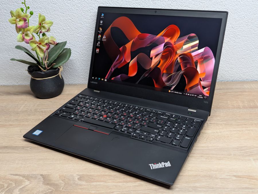 Ноутбук Б/В Lenovo ThinkPad T570, Intel Core i5-7300U, DDR4 8GB, SSD 128GB, 15.6" Full HD
