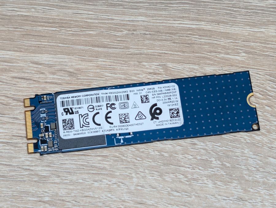 SSD Toshiba BG3 256GB NVMe M.2 2280 Життя 98% Б/В [ProductHub SKU BG3(3)]