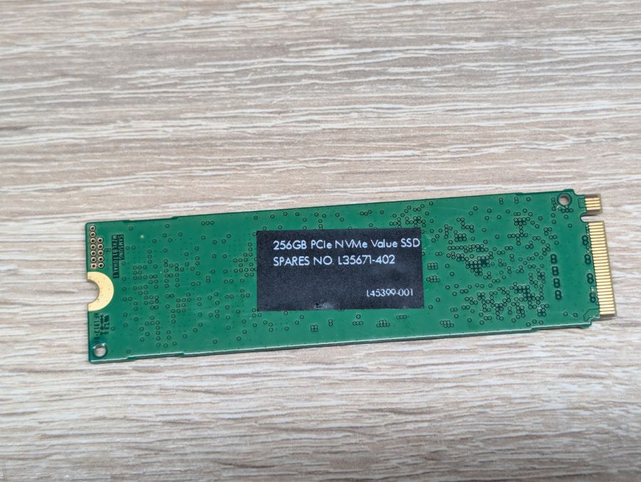 SSD Samsung PM981 256GB NVMe M.2 2280 Життя 98% Б/В