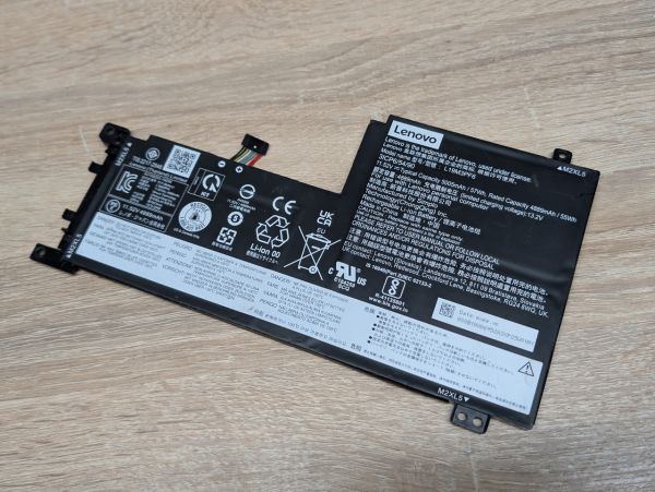 Оригінальна акумуляторна батарея Lenovo L19M3PF6 Б/В