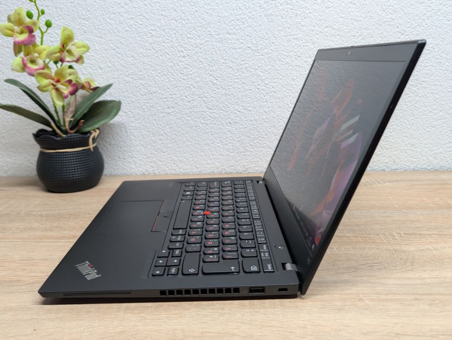 Ноутбук Б/В Lenovo ThinkPad X13, AMD Ryzen 3 PRO 4450U, DDR4 8GB, SSD 128GB, 13" Full HD