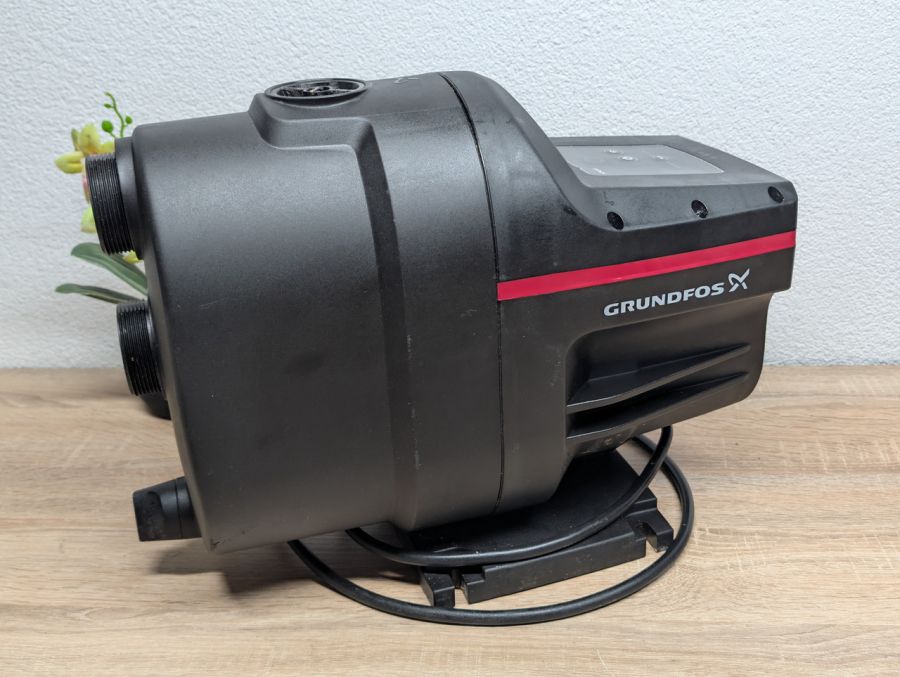 Автоматична насосна станція Grundfos SCALA1 3-35 під розбір або відновлення Б/В