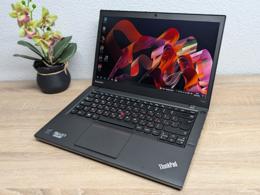 Ноутбук Б/В Lenovo ThinkPad T440S, Intel Core i7-4600U, DDR3 8GB, SSD 120GB, 14" Full HD [ProductHub SKU L672]
