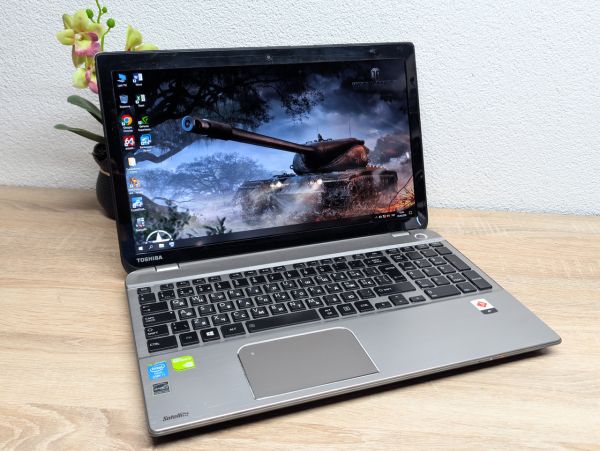 Ноутбук Б/В Toshiba Satellite P50-A, Intel Core i7-4700MQ, DDR3 8GB, SSD 256GB, NVIDIA GeForce GT 745M 4GB, 15.6" Full HD