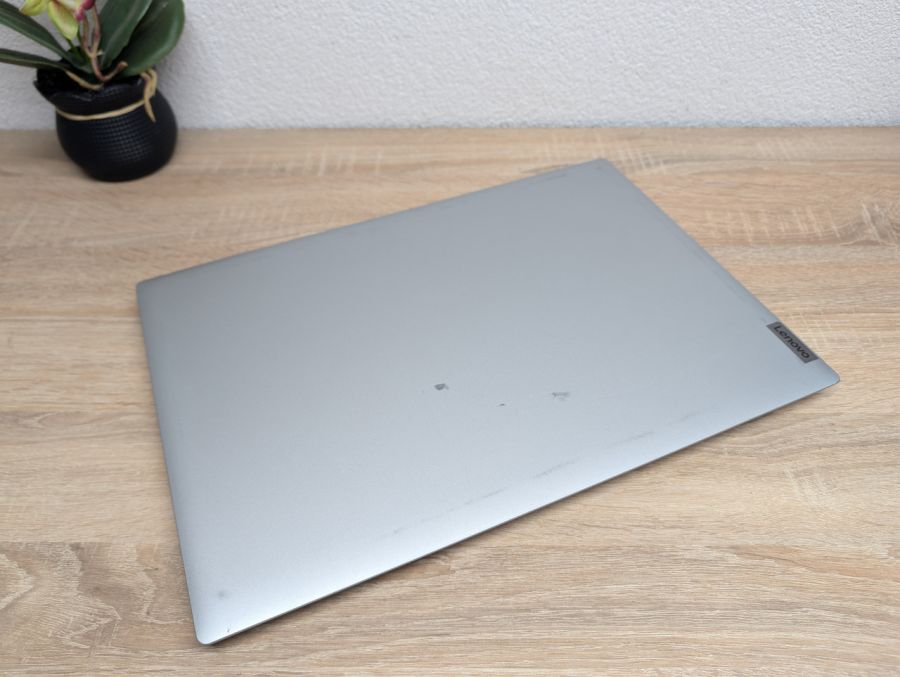 Ноутбук Lenovo Ideapad 3 17ADA05: 17,AMD Ryzen 5 Mobile 3500U,8 GB DDR4,Radeon Vega 8 Graphics 2Gb, SSD 256Gb Б/В [ProductHub SKU L674]