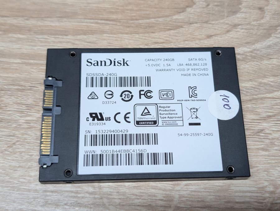 SSD SanDisk PLUS 240 ГБ 2.5" Життя 100% Б/В [ProductHub SKU SDSSDA]