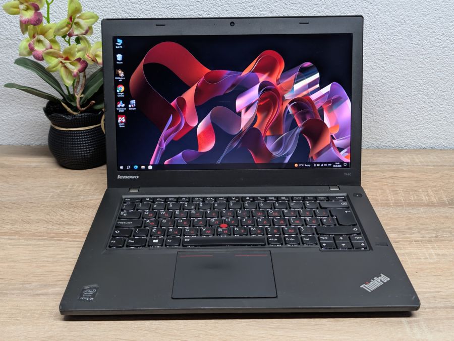 Ноутбук Б/В Lenovo T440, Intel Core i5-4210U, DDR3 8GB, SSD 120GB, 14" HD [ProductHub SKU L676]