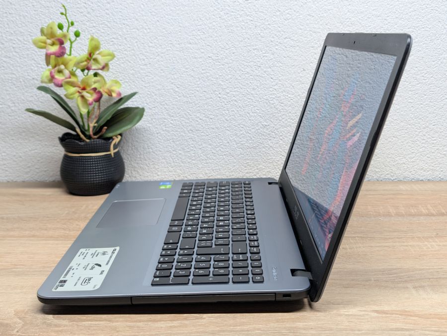 Ноутбук Б/В Asus R540L, Intel Core i3-5005U, DDR3 8GB, SSD 256GB, NVIDIA GeForce 920M 2GB, 15.6" [ProductHub SKU Asus202]