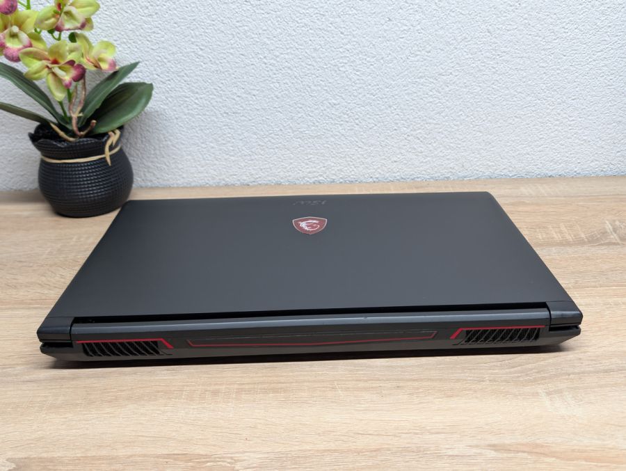 Ноутбук Б/В MSI GU62 MS-16J9, Intel Core i5-7300HQ, DDR4 16GB, SSD 256GB + HDD 1TB, NVIDIA GeForce GTX 1050 2GB, 15.6" Full HD