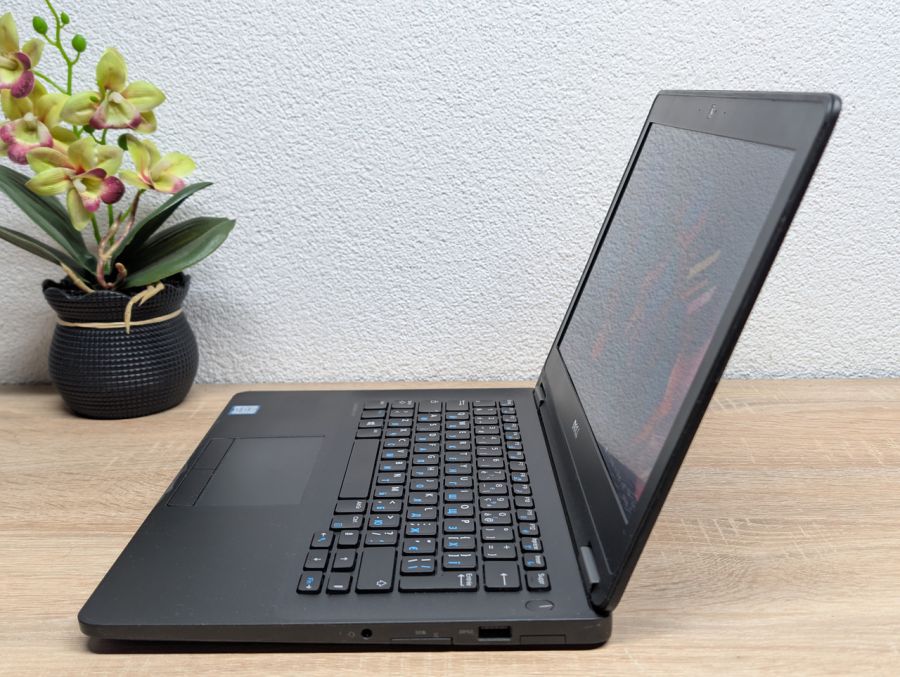 Ноутбук Б/В Dell Latitude E7270, Intel Core i5-6300U, DDR4 8GB, SSD 256GB, 12" HD [ProductHub SKU Dell642]