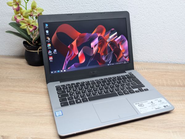 Ноутбук Б/В Asus X302U, Intel Core i3-6006U, DDR3 8GB, SSD 128GB, 13" HD