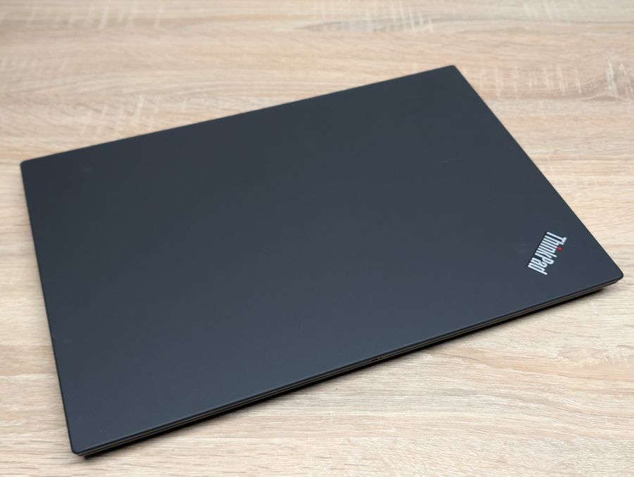 Ноутбук Б/В Lenovo ThinkPad T15, Intel Core i7-10510U, DDR4 32GB, SSD 512GB, NVIDIA GeForce MX330 2GB, 15.6" Full HD