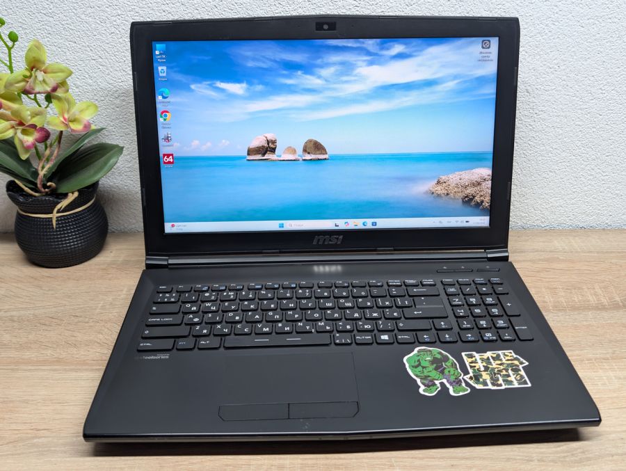 Ноутбук Б/В MSI MS-16J6, Intel Core i5-6300HQ, DDR4 12GB, SSD 256GB + HDD 750GB, NVIDIA GeForce GTX 950M 2GB, 15.6" Full HD