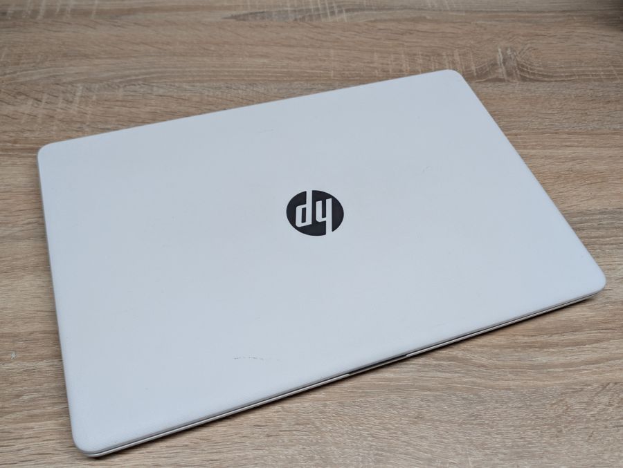 Ноутбук Б/В HP Laptop 15, AMD A9-9420, DDR4 8GB, SSD 128GB + HDD 320GB, AMD Radeon 520 2GB, 15.6" [ProductHub SKU HP914]