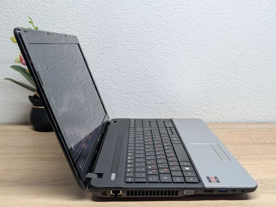 Ноутбук Б/В PackardBell EasyNote TE11BZ, DDR3 8GB, SSD 128GB, AMD Radeon HD 7310, 15.6" HD [ProductHub SKU PB8]