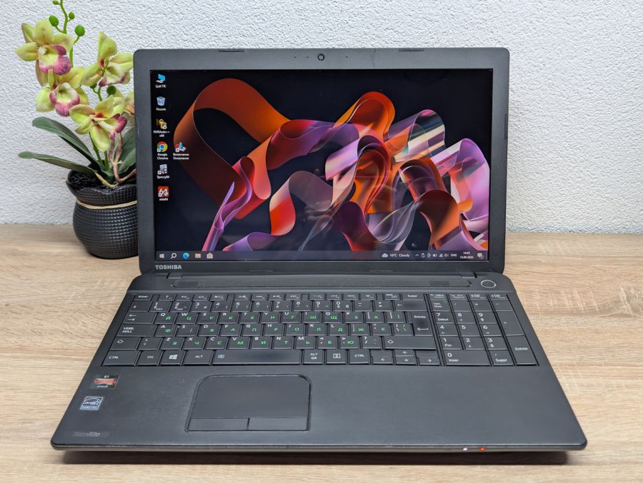 Ноутбук Б/В Toshiba Satellite C50D-A-12M, DDR3 8GB, SSD 128GB, AMD Radeon HD 7310, 15.6" HD [ProductHub SKU T182]