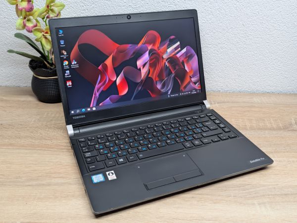 Ноутбук Б/В Toshiba Satelite Pro A30-C, Intel Core i3-6100U, DDR3 8GB, SSD 120GB, 13" HD