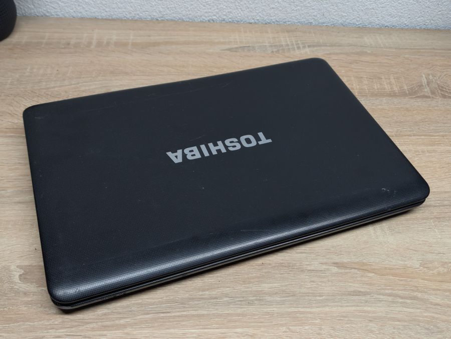 Ноутбук Б/В Toshiba Satellite C650D Діагональ, DDR3 8GB, SSD 120GB, AMD Radeon HD 4200, 15.6" HD
