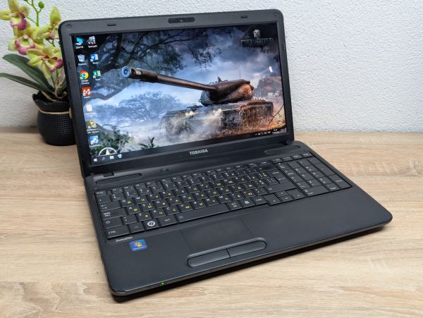 Ноутбук Б/В Toshiba Satellite C650D Діагональ, DDR3 8GB, SSD 120GB, AMD Radeon HD 4200, 15.6" HD
