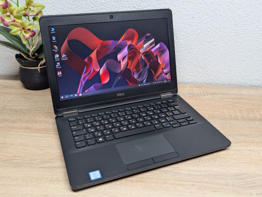 Ноутбук Б/В Dell Latitude E7270, Intel Core i5-6300U, DDR4 8GB, SSD 128GB, 12" HD [ProductHub SKU Dell697]