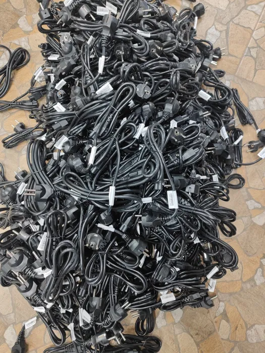 Б/В Оригінал Фірмовий Кабель живлення, (мікімаус) 3pin, 220в
