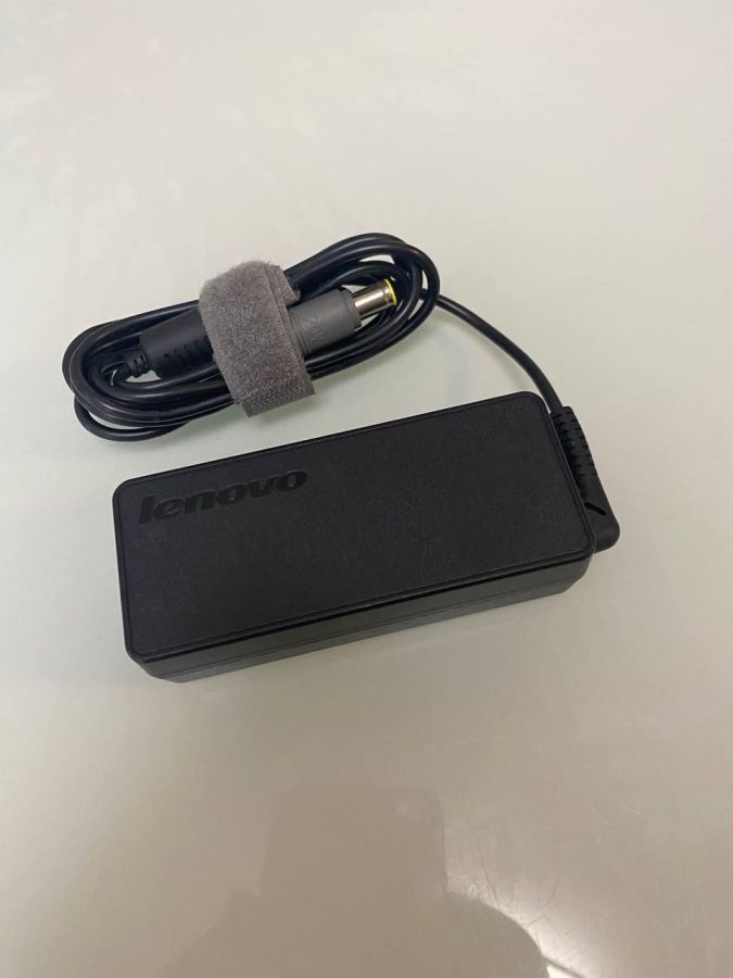 Б/В Lenovo 65w 7,9x5,5