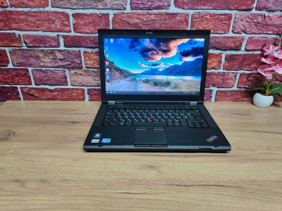 Ноутбук Б/В Lenovo T430, Intel Core i5-3320M, DDR3 8 GB, SSD 128GB, 14" HD